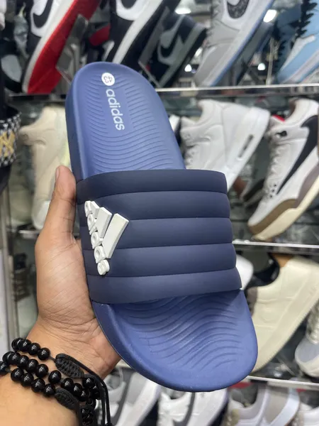 Adidas Adilette Comfort Slide Sandals – All Black