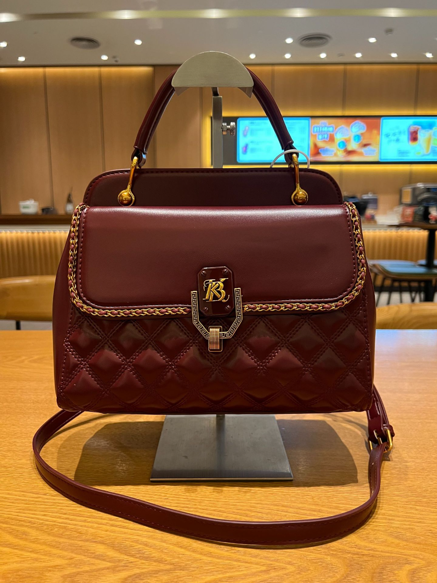  Large-Capacity Shoulder Crossbody Bag