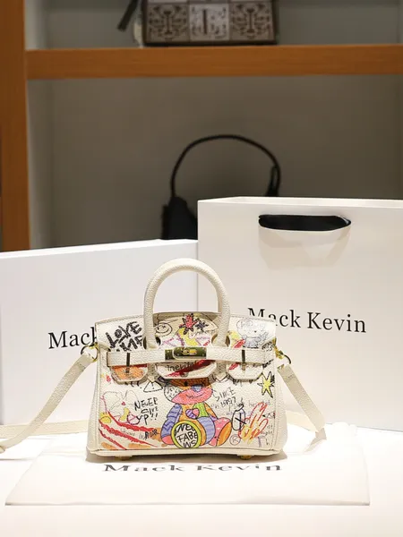 Bear Graffiti Work Shoulder Crossbody Bag