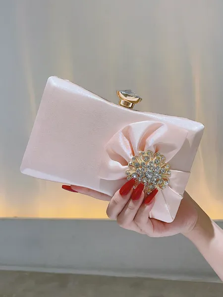  Design Elegant Evening Bag Patterned with Stones