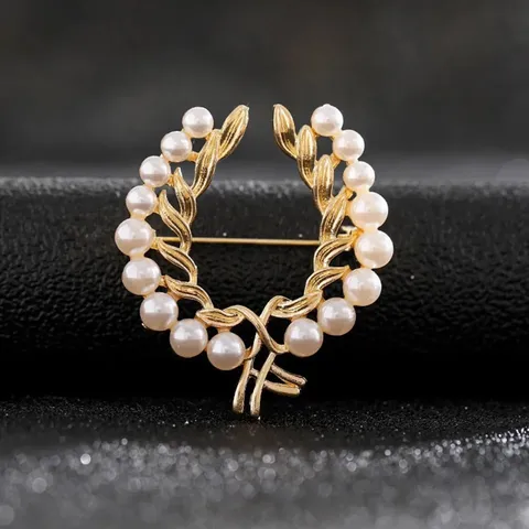 Ear Hijab Brooch / Hijab Pin Round Pearl Wheat (1 Pc)