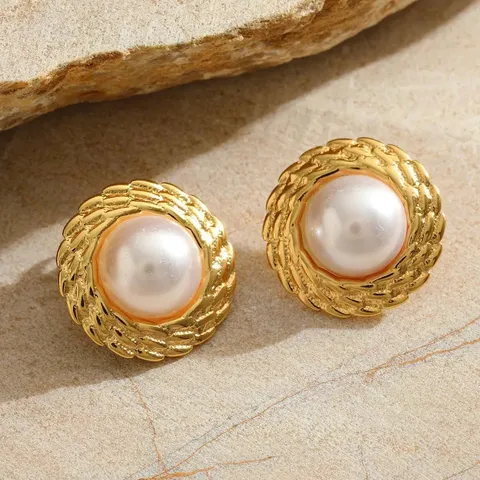 Vintage Round Pearl Stud Earring