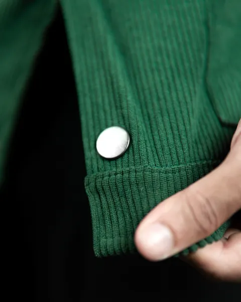 Basics Cord Gilet In Bottle Green