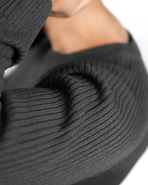 Basics Knitted Jumper in Grey