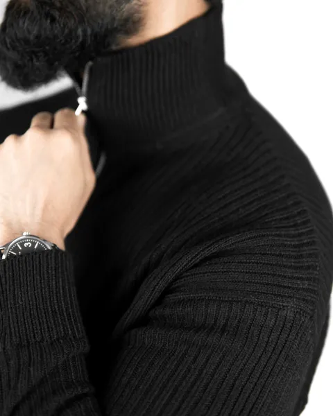 Basics Q-Zip Sweater in Black Colorway