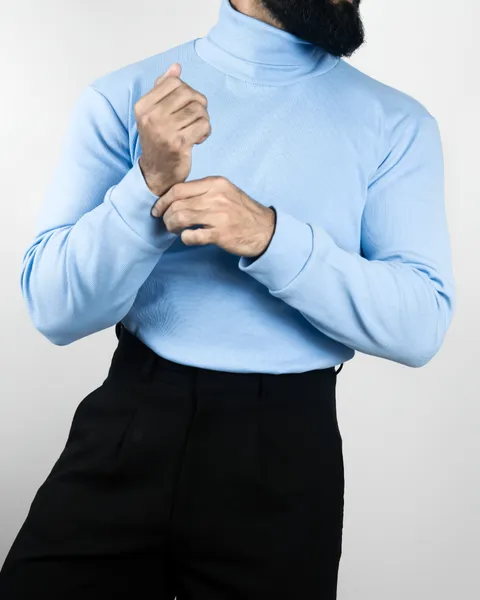 Basics Turtleneck in Baby Blue
