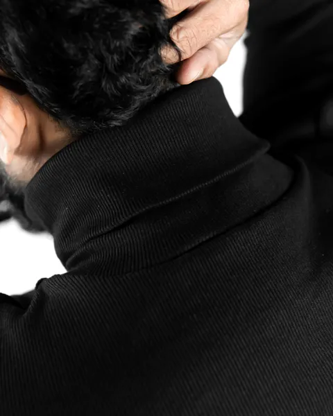 Basics Turtleneck in Black
