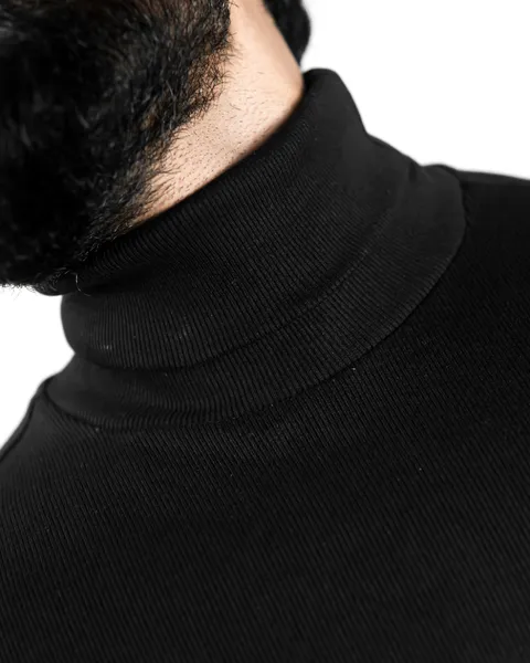 Basics Turtleneck in Black