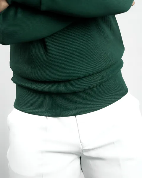 Basics Turtleneck in Bottle Green