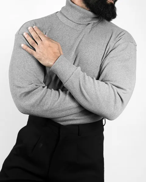 Basics Turtleneck in Grey