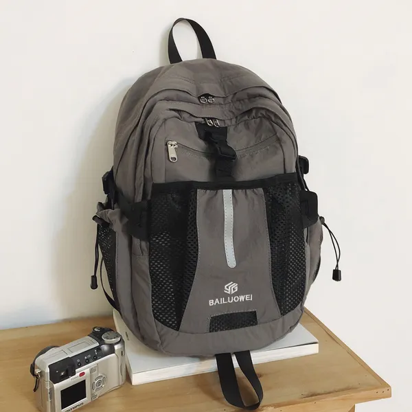 New High-Looking Backpack
