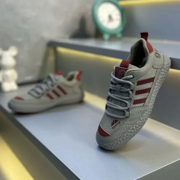 VERSATILE SOFT-SOLED BREATHABLE CASUAL SHOE GB-9902