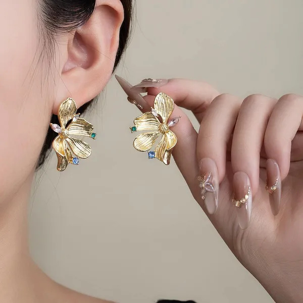 Irregular Metal Flower Drop Earrings