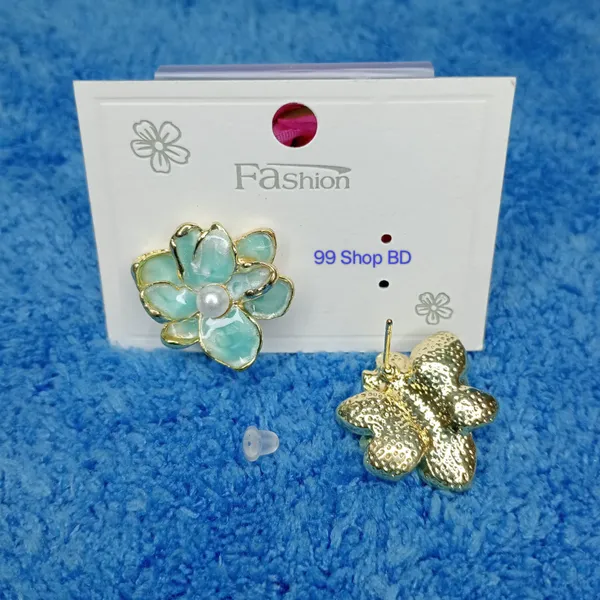 Elegant Flower Stud Earring