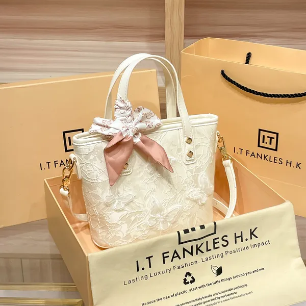  Butterfly Large-Capacity Tote Bag