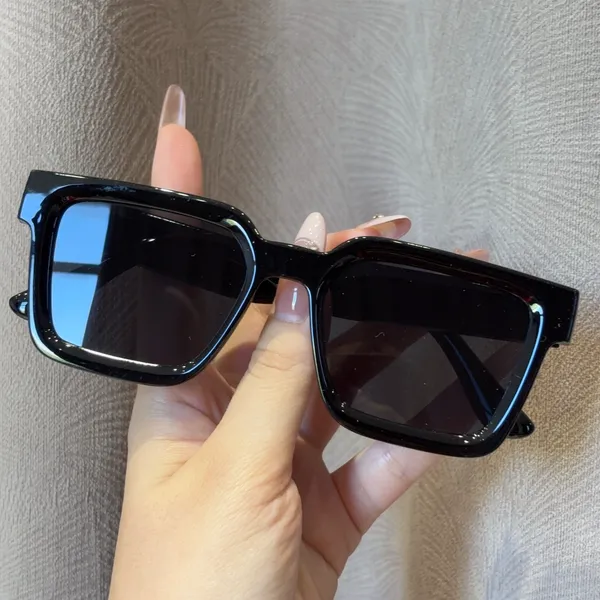 Retro Rivet Square Sunglass