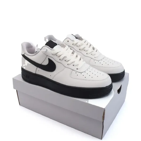 AIR FORCE 1 LOW UNIVERSITY BLACK 1:1