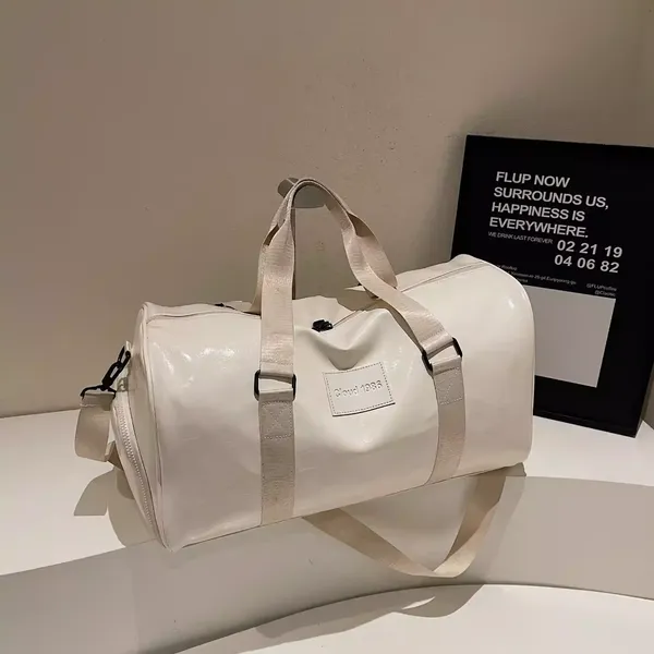 LARGE CAPACITY WATER-REPELLENT TRAVEL BAG