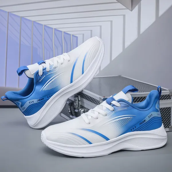 Fashionable Lightweight Sports Shoes