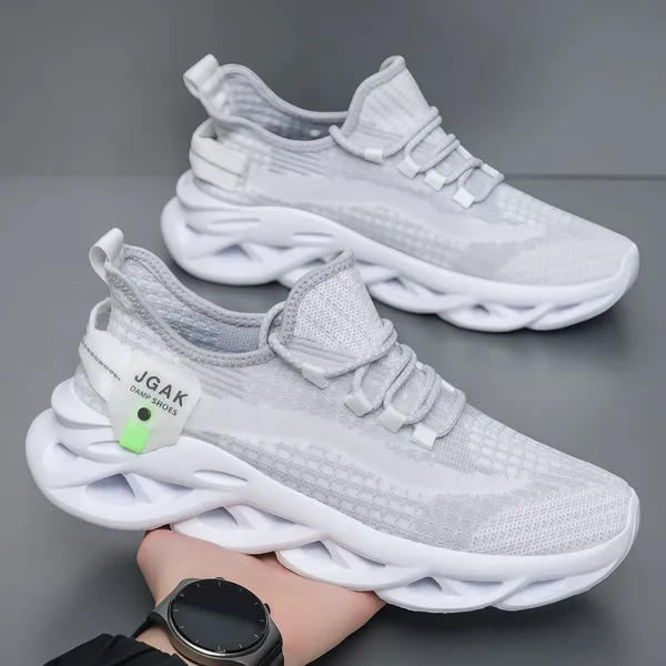 Fashionable and Breathable Soft Sole Casual Shoes