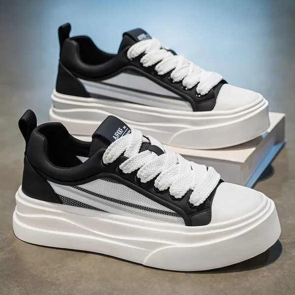 Simple Breathable Low Cut Board Shoes