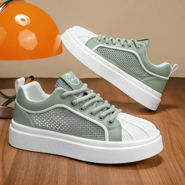 Fashionable Mesh Breathable Shoes