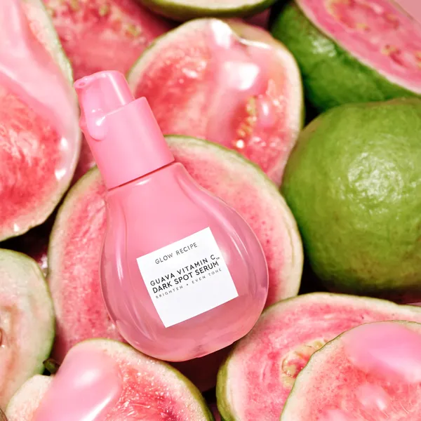 Glow Recipe – Guava Vitamin C Dark Spot Treatment Serum  (30 ml)