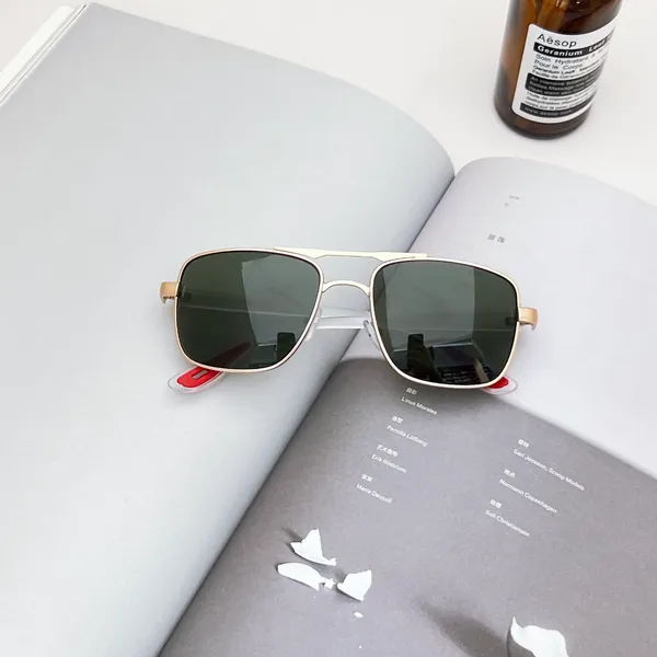 Oxford Retro Sunglass