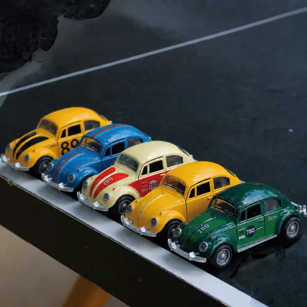 1967 Volkswagen Beetle Diecast Car Model – Classic Mini Toy Car