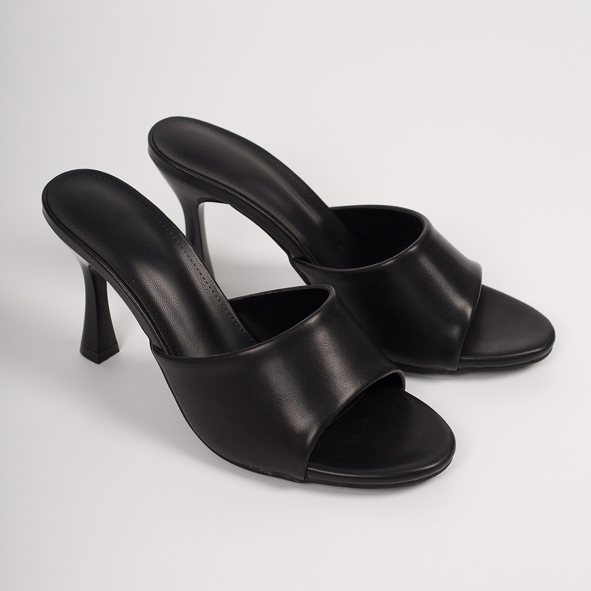 BORDEAUX MUSE HEELS