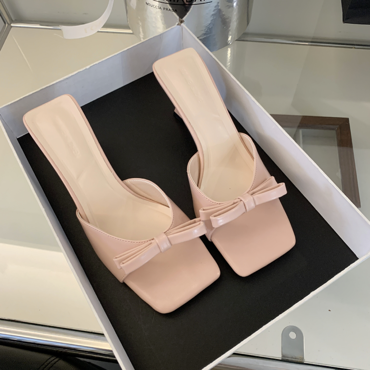 CLASSIC BOW MULES FOR EVERY STYLE