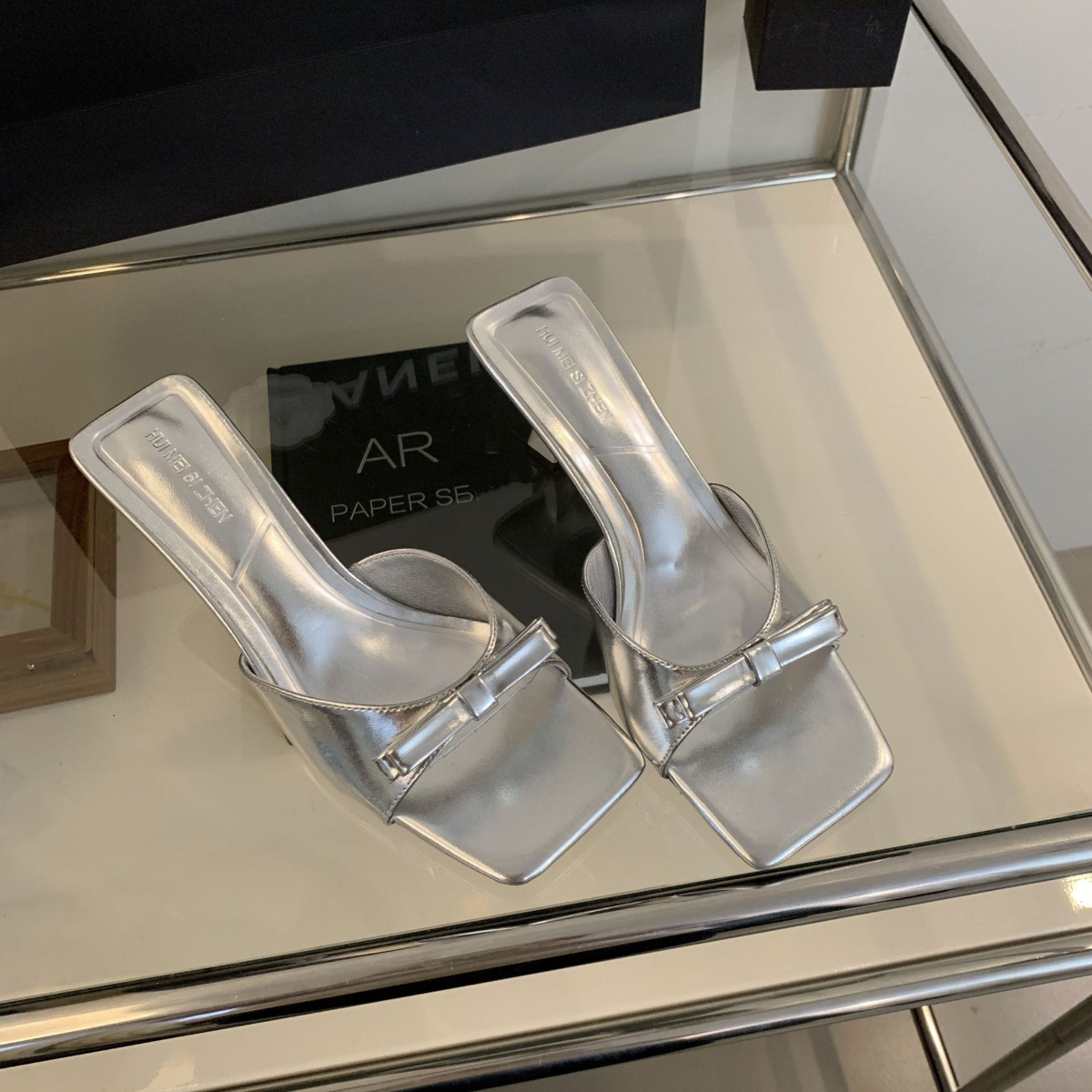 CLASSIC BOW MULES FOR EVERY STYLE