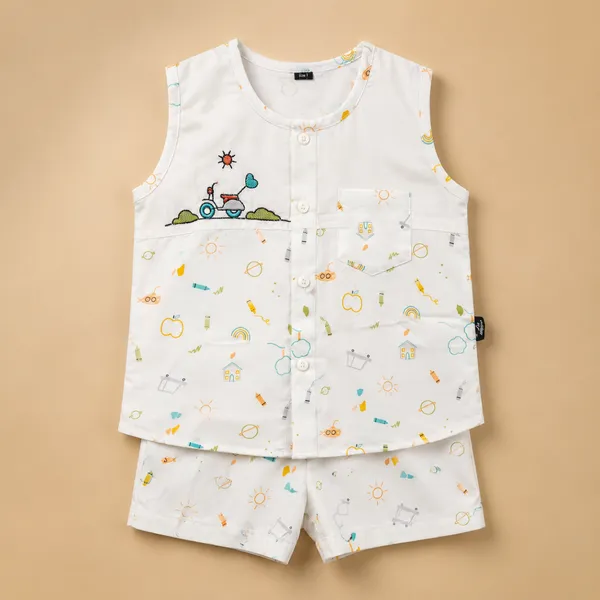 Newborn Baby White Printed Fotua Set – Soft Cotton Top & Shorts