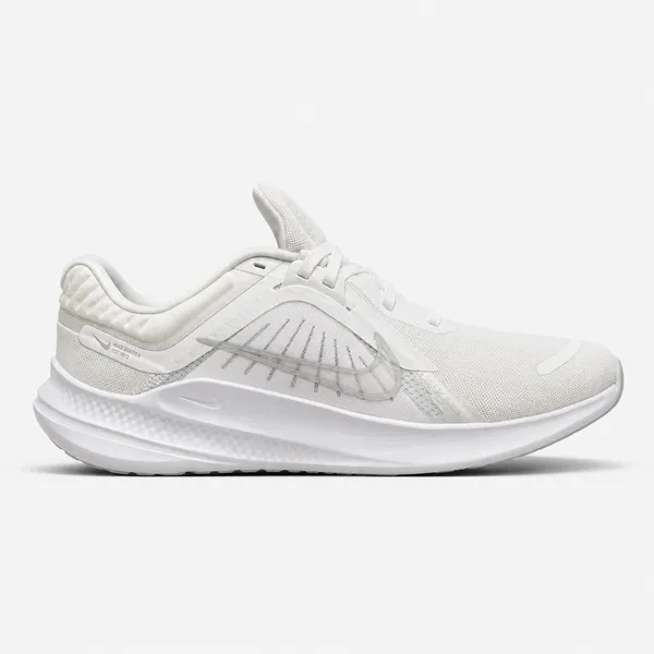  Nike Quest 5 running shoes