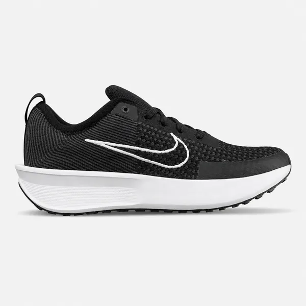 Nike Quest 5 running shoes